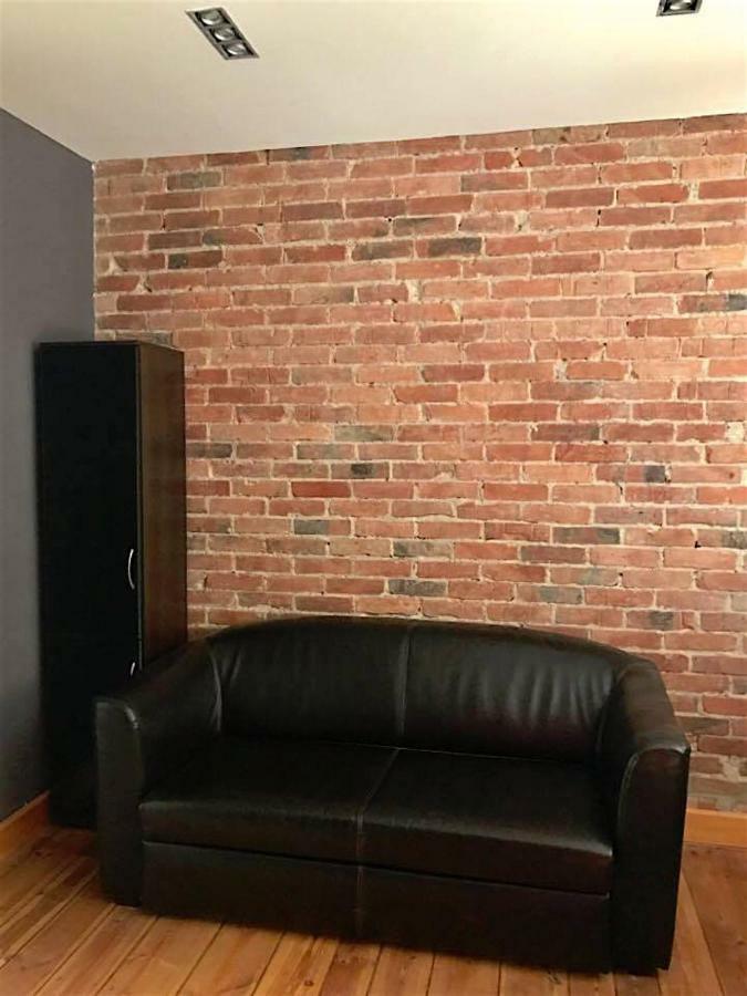 Red & Grey Apartment Олщин Екстериор снимка